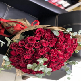  Belek Florist Bouquet of 101 Red Roses