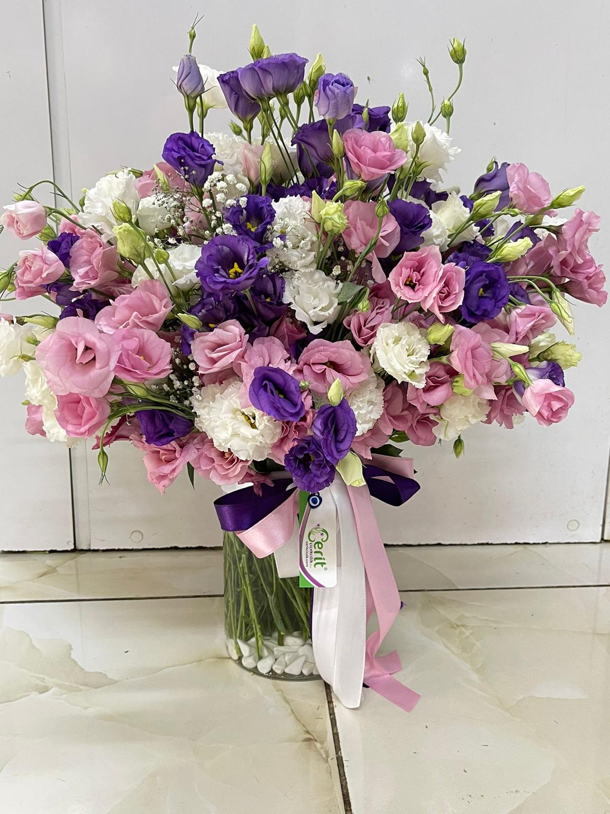  Belek Florist Colorful Lisianthus Arrangement in Vase