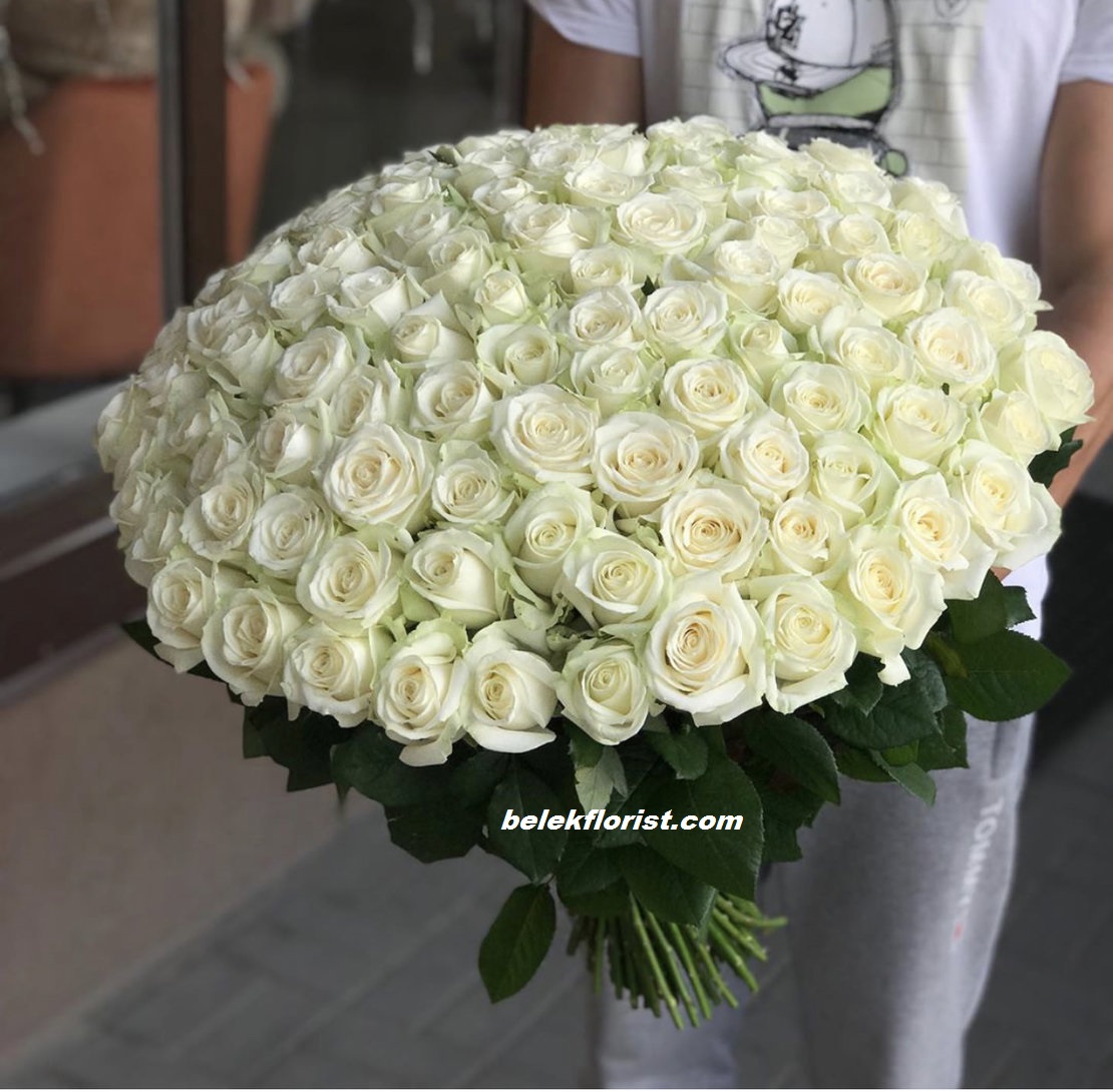  Belek Flower 101 Rose Bouquet White