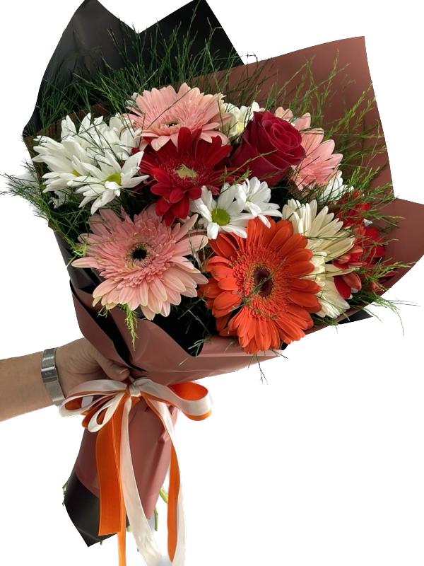 Belek Florist Gerbera-Rosen-Chrysantheme-Blumenstrauß