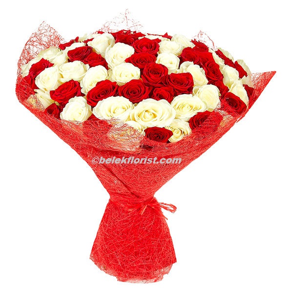  Заказ цветов в Белек  Букет из71шт красная белая роза