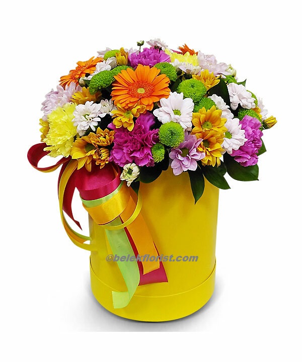 25 adet sarı gül kutu Kutuda Rengarenk Çiçekler 