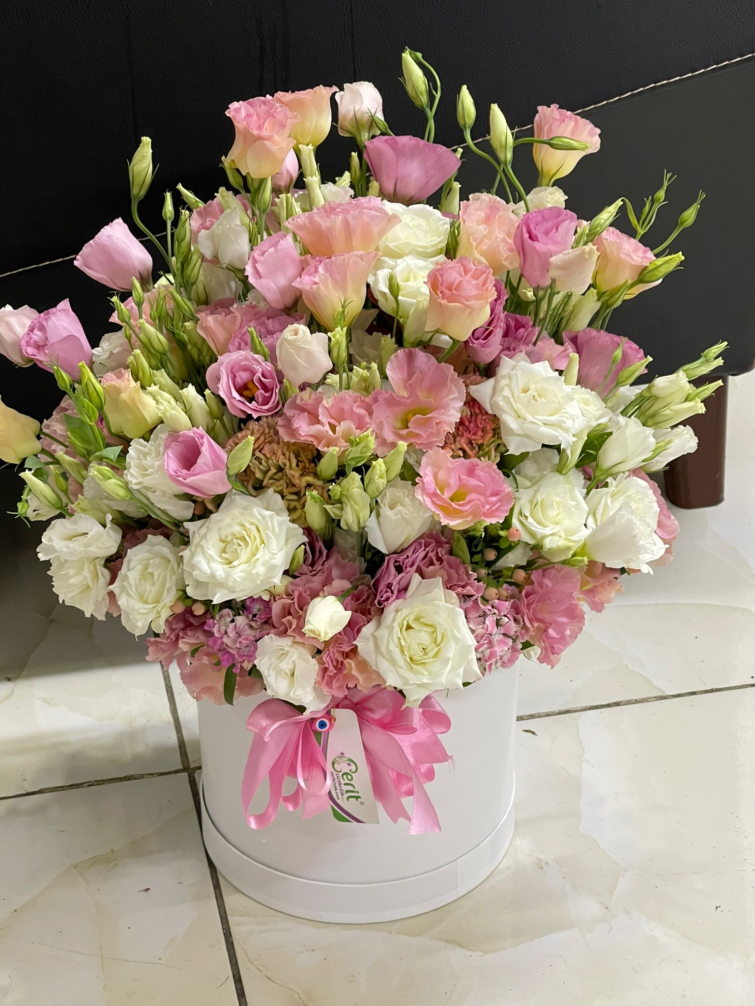  Belek Florist Lisyantus and Rose Arrangement in White Box Large